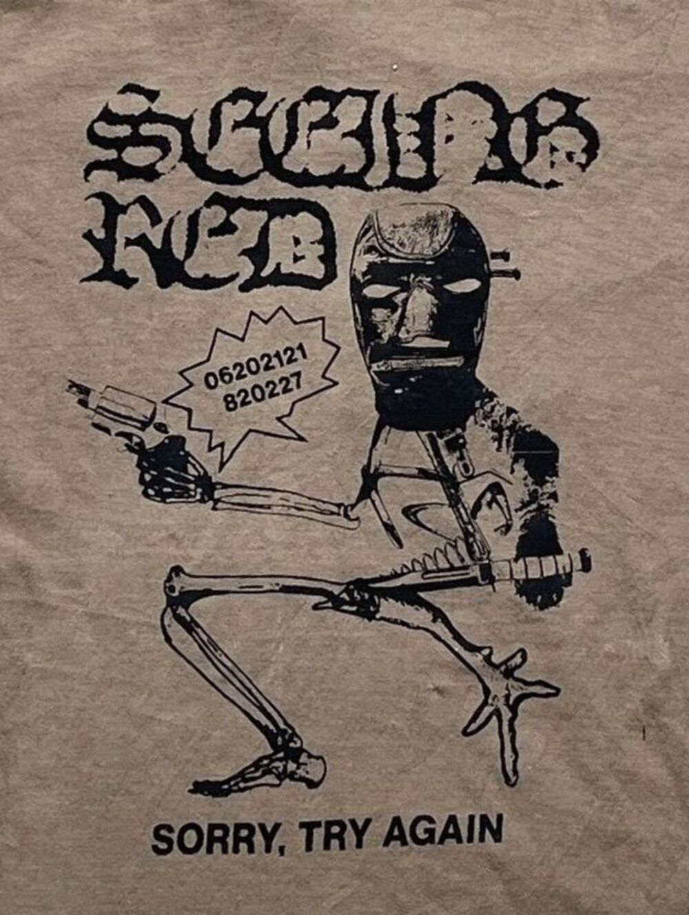 Seein’ Red Preowned Medium T-shirt